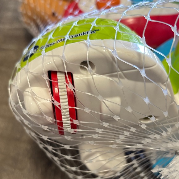 VTech Colorful Learning Bear with Sounds - Picture 9 of 9